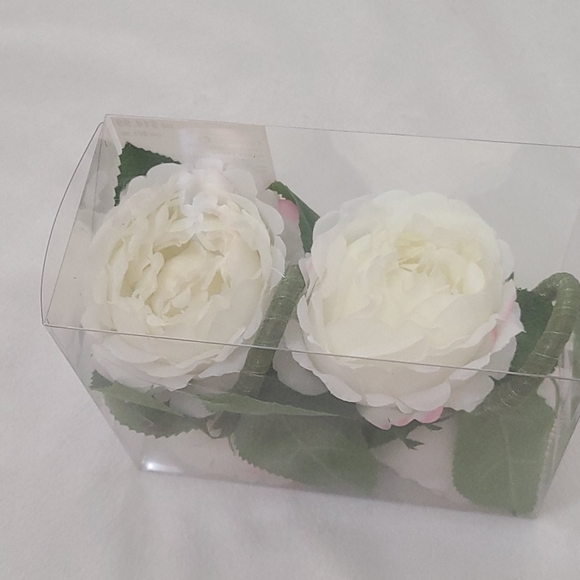 Flower Napkin Rings - Picture 3 of 7